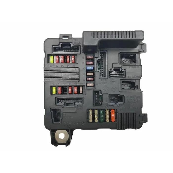 Scenic 2 Sigorta Kutusu Motor İçi Kontrol Ünite 8200306032 -Renault Mais